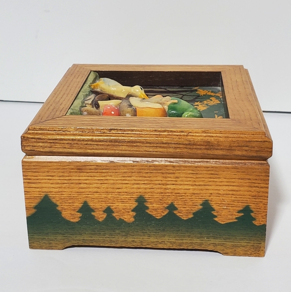 Rare VTG Anri Wooden Music Jewelry Box 3D Relief Hand Carved & Painted Gnome - Picture 6 of 7